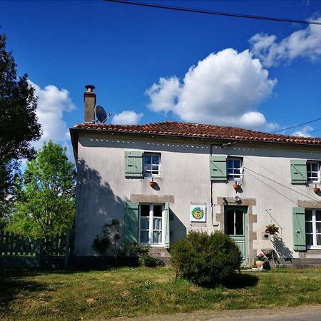 Chambres D Hotes L'Agape Saint-Martial-sur-Isop Bagian luar foto