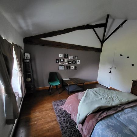 Chambres D Hotes L'Agape Saint-Martial-sur-Isop Ruang foto