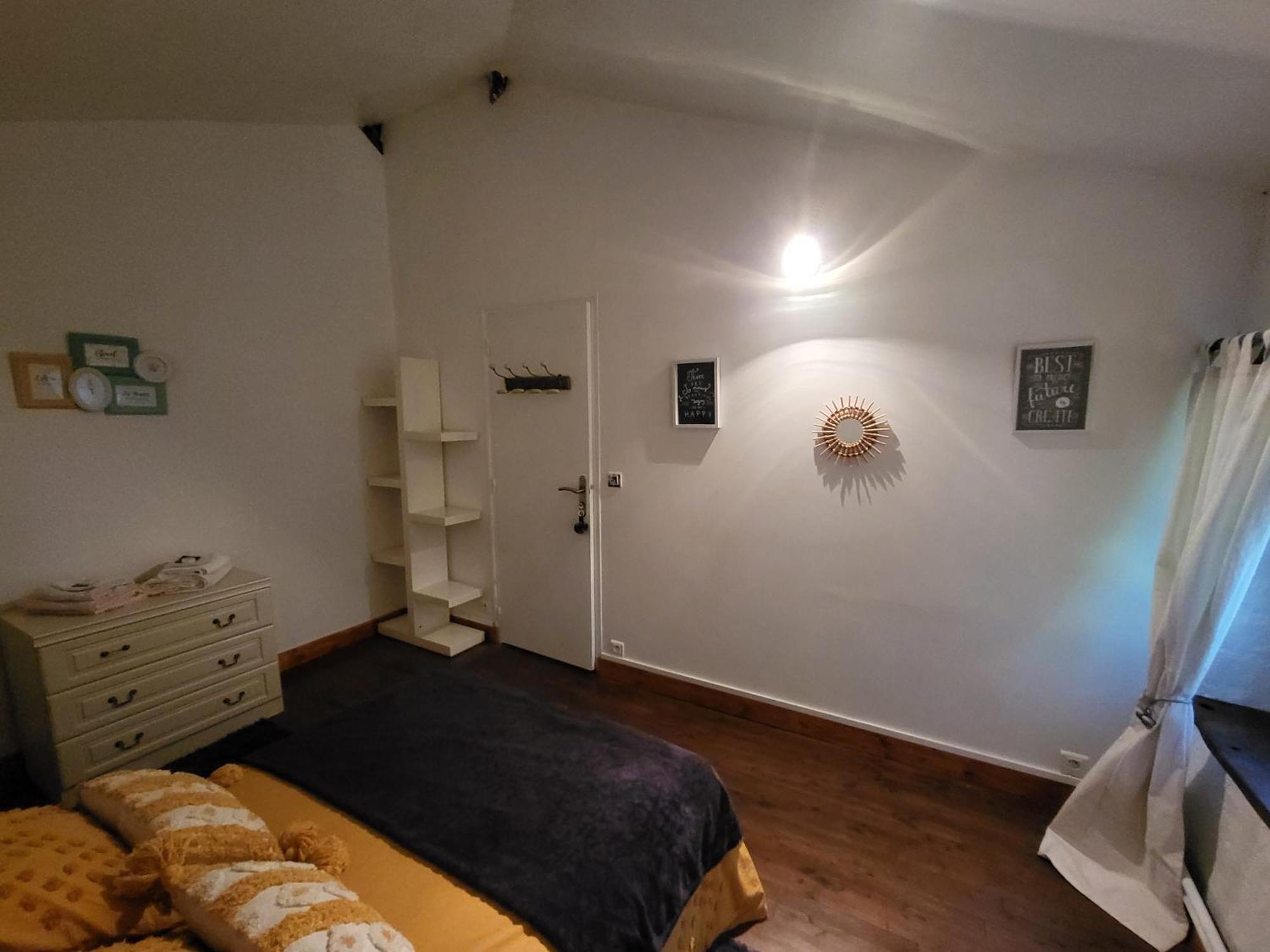Chambres D Hotes L'Agape Saint-Martial-sur-Isop Ruang foto